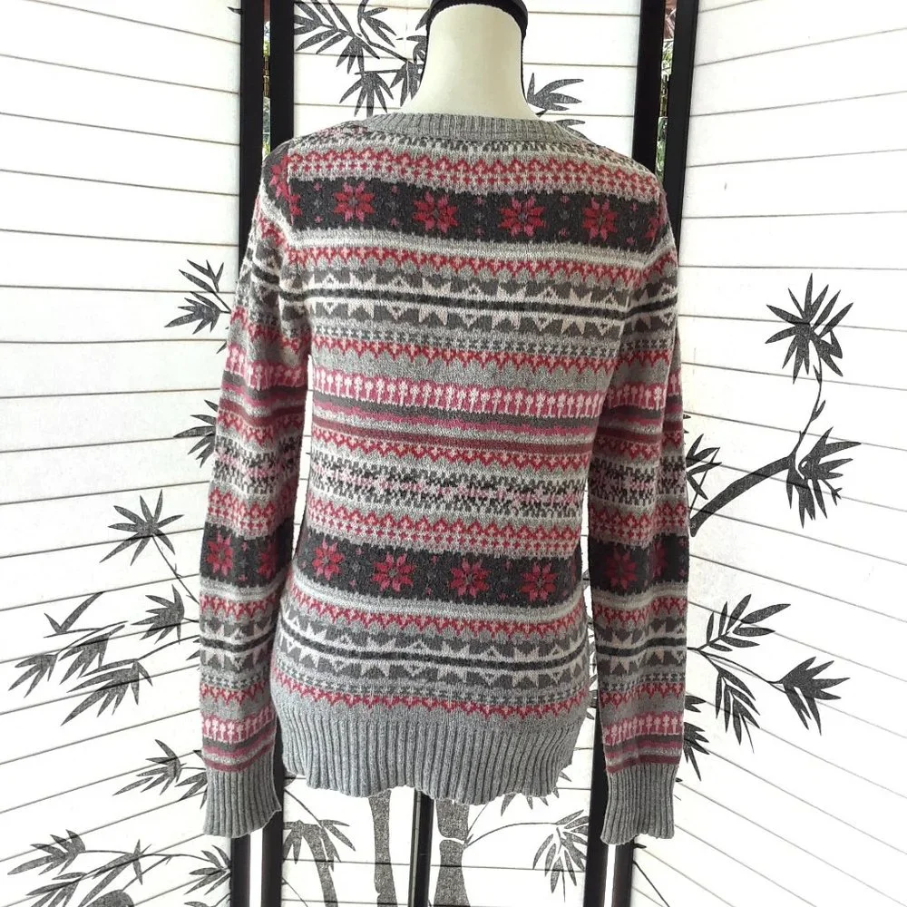 ❤️ Old Navy Winter Themed Striped Sweater 2/$15